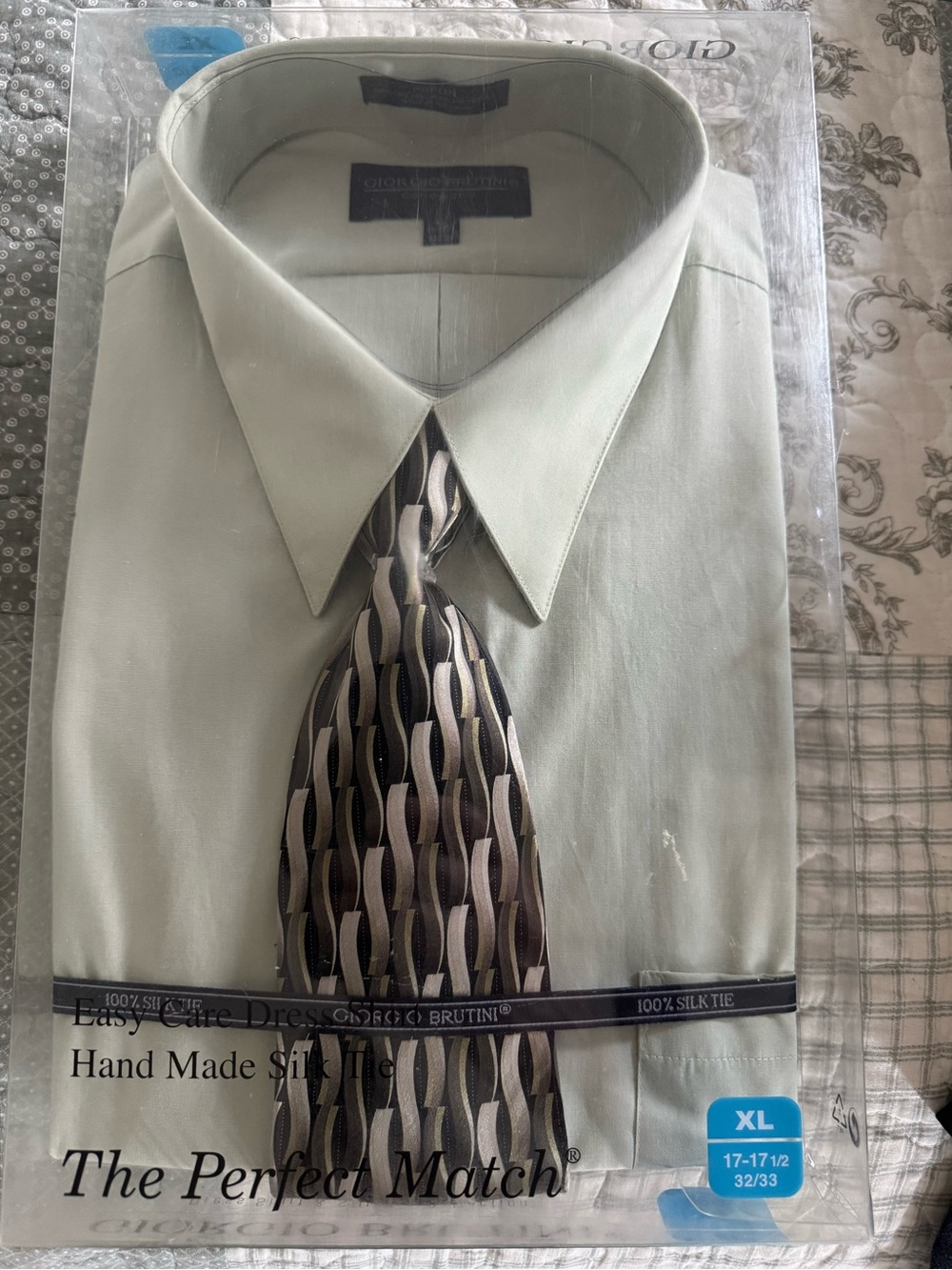 Giorgio Brutini Light Green Dress Shirt with Geometric Silk Tie